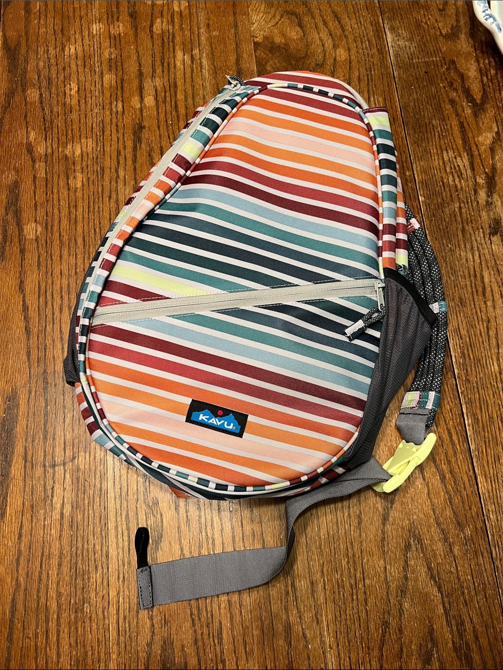 NWOT Kavu Large Diagonal Stripe Sling Pack in Orange, Teal, Navy and Cream